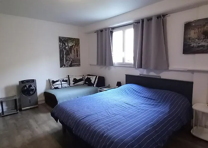 Appartement/Studio Dans Petite Residence Calme