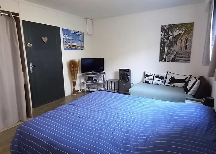 Appartement/Studio Dans Petite Residence Calme