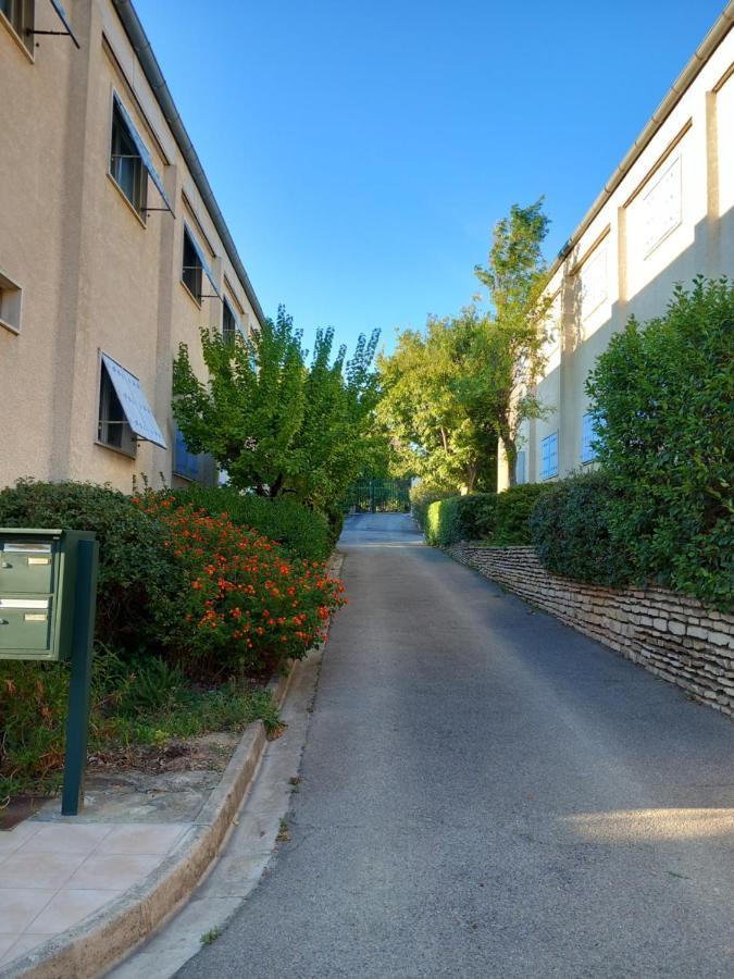 Appartement/studio Dans Petite Calme La Ciotat